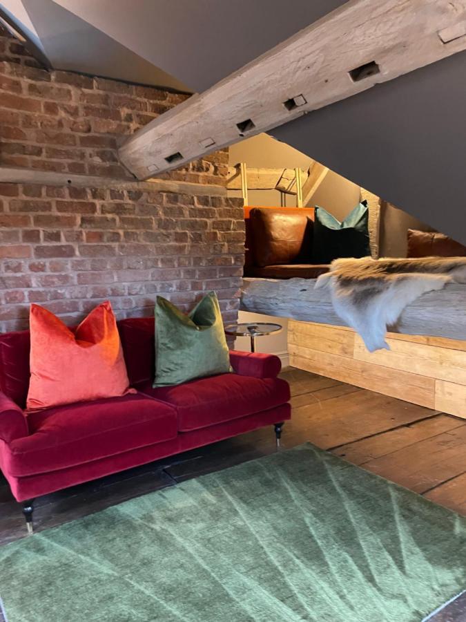 The Cocktail Lounge At Cheshire Boutique Bathhouse Apartment Nantwich Exterior photo