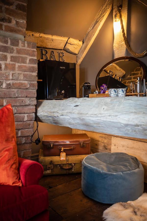 The Cocktail Lounge At Cheshire Boutique Bathhouse Apartment Nantwich Exterior photo